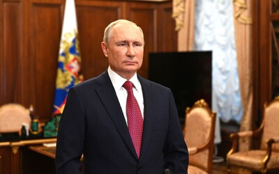 Vladimír Putin je zaočkovaný Sputnikom V. Prezradil to v televíznej relácii.