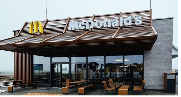 Tipneš si, koľko pobočiek McDonald’s sa nachádza na celom svete? 