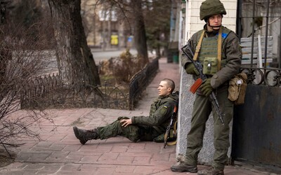 Rusko v stredu „prvýkrát za 133 dní vojny“ na Ukrajine nezískalo žiadne nové územie. Moskva si zrejme dáva „operatívnu pauzu“.