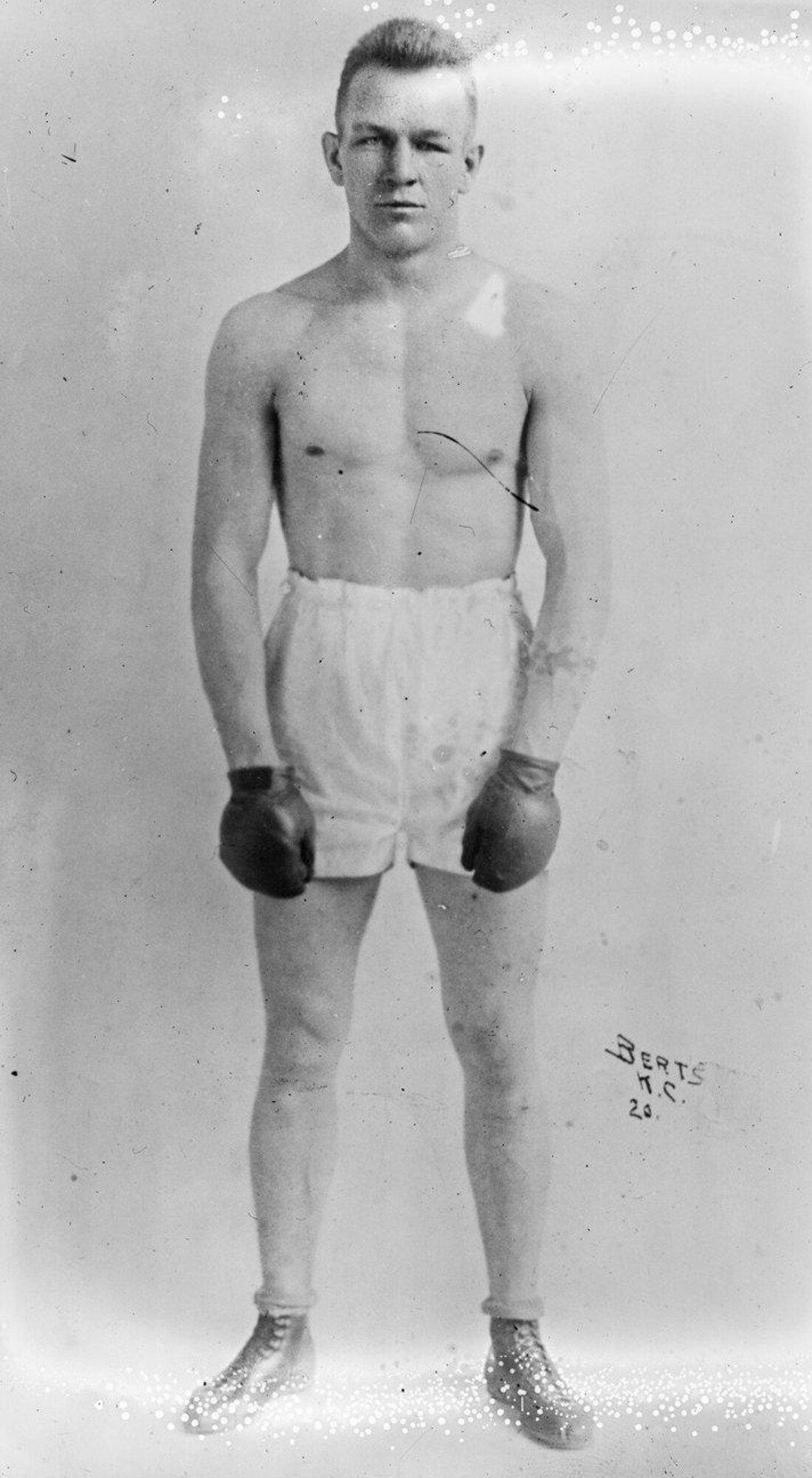 Boxer Billy Miske na fotografii z roku 1920
