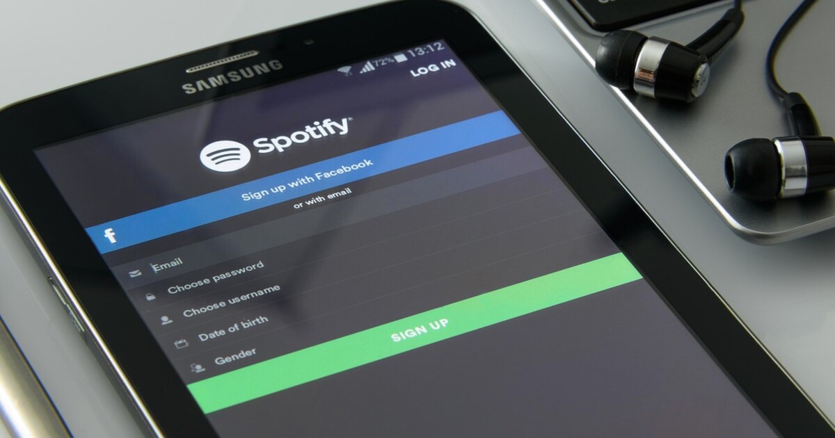 Hudbu ti pustí umělá inteligence. Spotify spouští novou funkci DJ