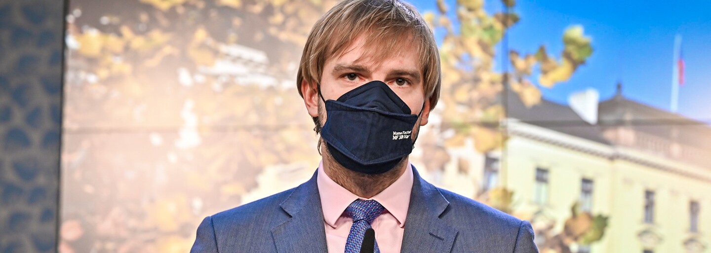 Adam Vojtěch: Situace je vážná, počty hospitalizovaných rostou. Problémem jsou neočkovaní