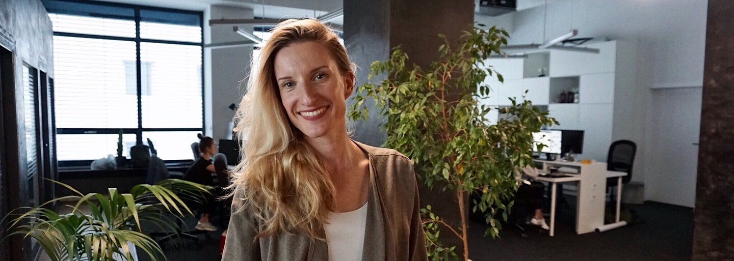 Adela: Mysleli si asi, že bez kokaínu nedokážem zvládať toľko roboty (Rozhovor)
