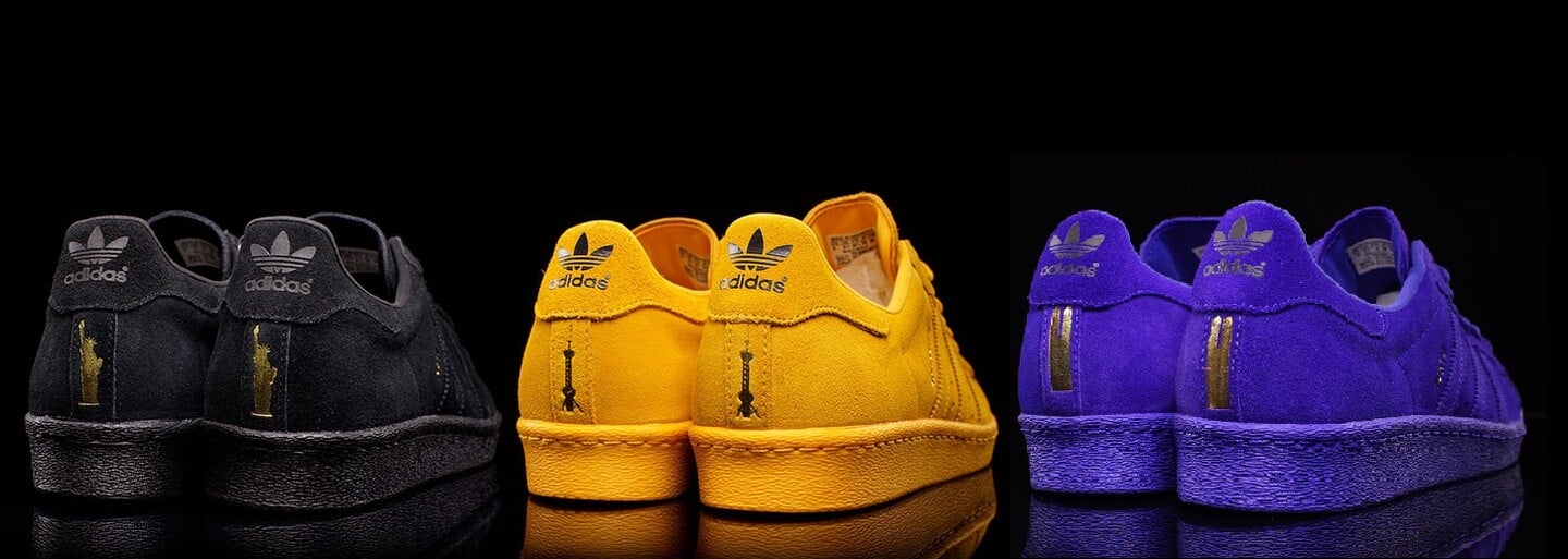 adidas Originals a cesta kolem světa s jednobarevnými Superstar 80s