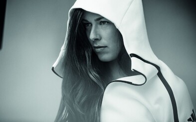 adidas predstavuje kolekciu s názvom Athletics, ktorá prináša nový pohľad na tradičné pred a pozápasové oblečenie adidas predstavuje kolekciu s názvom Athletics, ktorá prináša nový pohľad na tradičné pred a pozápasové oblečenie