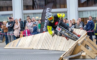 Adrenalinový městský freeride Czech Downtown Series 2018 startuje už za týden v Ústí nad Labem! Adrenalinový městský freeride Czech Downtown Series 2018 startuje už za týden v Ústí nad Labem!