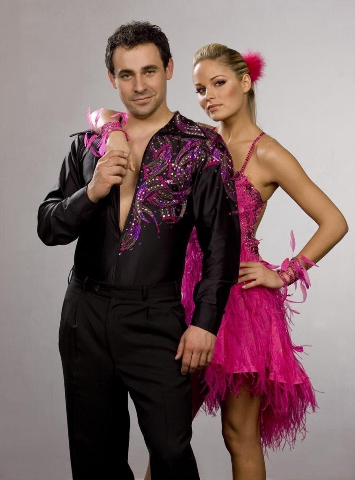 Herec Filip Tůma a v tom čase iba 22-ročná Ivana Surovcová, dnes Gáboriková, v rámci tretej série Let’s Dance v roku 2009.