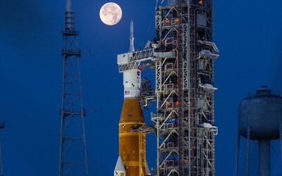 NASA startuje program Artemis, který chce vrátit člověka na Měsíc.