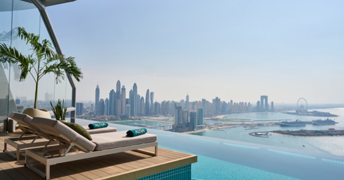 Tisíce turistů uvízly v SAE. Stát i soukromníci jim poskytnou ubytování a stravu zdarma