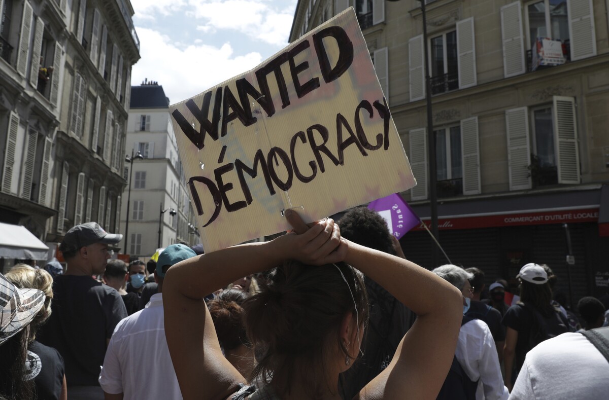 protest paríž