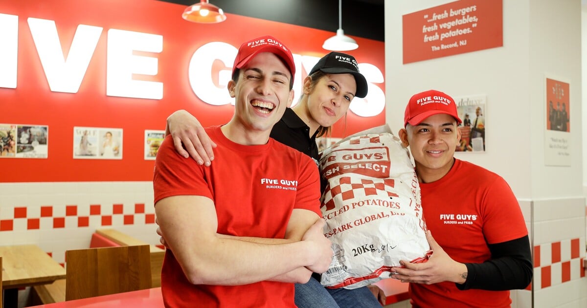 Čekání je u konce! První Five Guys otevřou za dva týdny na Národní