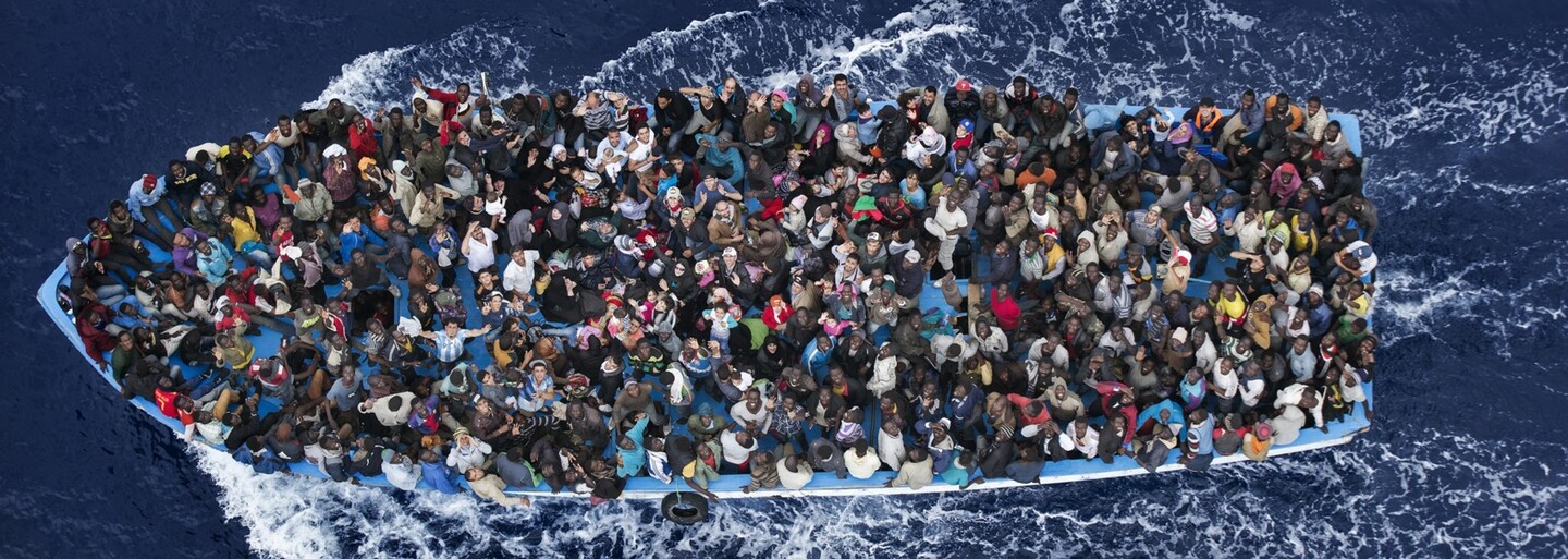 Aj ty sa raduješ, keď sa migrant utopí v Stredozemnom mori? YouTuber Selassie bojuje proti predsudkom v projekte #VýletyNaslepo