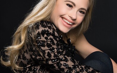 Aj ženy s Downovým syndrómom majú na to, aby sa zúčastnili na súťaži krásy. Mikayla to dokázala a očarila celý svet Aj ženy s Downovým syndrómom majú na to, aby sa zúčastnili na súťaži krásy. Mikayla to dokázala a očarila celý svet