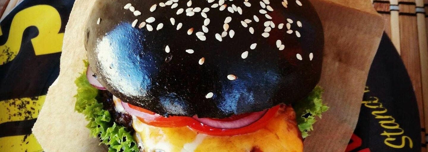 Ak si seriálový maniak a miluješ jedlo, tu ti pripravia burger Dona Pabla. Dvaja Slováci úspešne rozširujú svoju značku franšízou