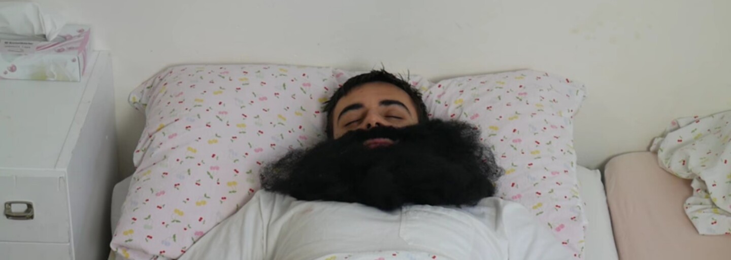 Jak se probouzejí známé světové osobnosti? Vydařená parodie z našich končin vám odpoví