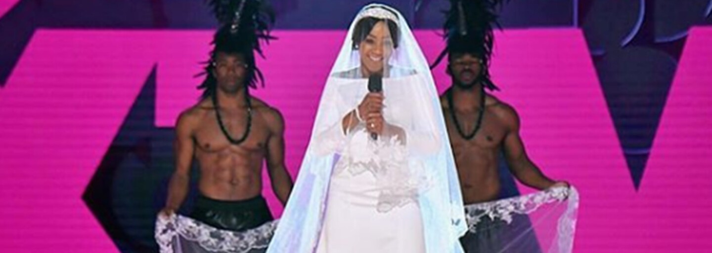 Ako to vyzeralo na MTV Movie & TV Awards? Nechýbala ani Kim Kardashian s mamou, ktoré si dokonca odniesli cenu