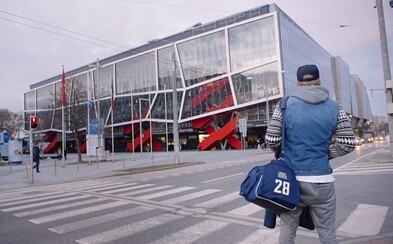 Ako trávia hráči HC Slovan Bratislava zápasové dni sa dozvieš v pokračovaní unikátneho hokejového seriálu Ako trávia hráči HC Slovan Bratislava zápasové dni sa dozvieš v pokračovaní unikátneho hokejového seriálu