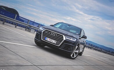 Ako vyzerá nové Audi Q7 vyrábané na Slovensku zblízka? Namierené to má vysoko! (Prvé dojmy) Ako vyzerá nové Audi Q7 vyrábané na Slovensku zblízka? Namierené to má vysoko! (Prvé dojmy)