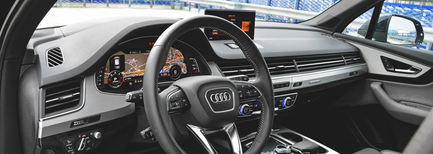 Ako vyzerá nové Audi Q7 vyrábané na Slovensku zblízka? Namierené to má vysoko! (Prvé dojmy)