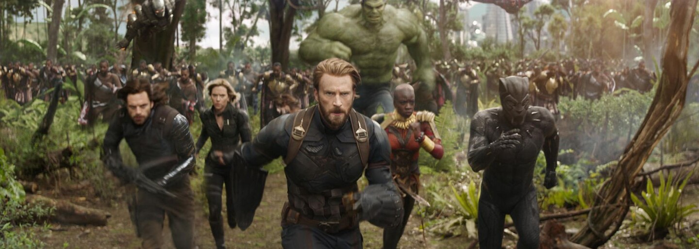 Ako vyzerajú Avengers po tom, čo zhodia svoje kostýmy? Prezrite si svojich obľúbencov na lákavých fotografiách