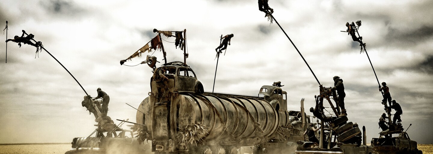 Ako vyzeralo natáčanie Mad Max: Fury Road bez počítačových efektov? Smrť číhala na každom metri