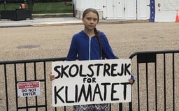 Aktivistka Greta Thunberg a stovky školákov protestovali pred Bielym domom. Trumpovi posielajú jasný odkaz