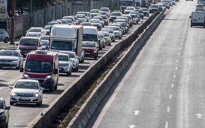 AKTUALIZOVANÉ: Diaľnicu D2 v smere do Bratislavy opäť sprejazdnili
