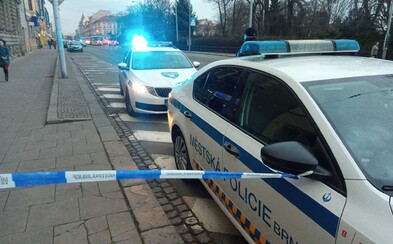 Aktualizováno: Policie v Brně pátrá po ozbrojeném muži. Měl vystřelit ze střelné zbraně Aktualizováno: Policie v Brně pátrá po ozbrojeném muži. Měl vystřelit ze střelné zbraně