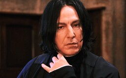 Alan Rickman si až do smrti psal deníky, popisuje i natáčení Harryho Pottera. Jeho zápisky vyjdou v knižní podobě