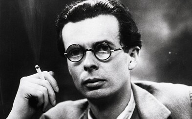 Aldous Huxley: Významný intelektuál s kladným vztahem k psychedelikům, jehož dystopické romány jsou dodnes rozebírány na univerzitách Aldous Huxley: Významný intelektuál s kladným vztahem k psychedelikům, jehož dystopické romány jsou dodnes rozebírány na univerzitách