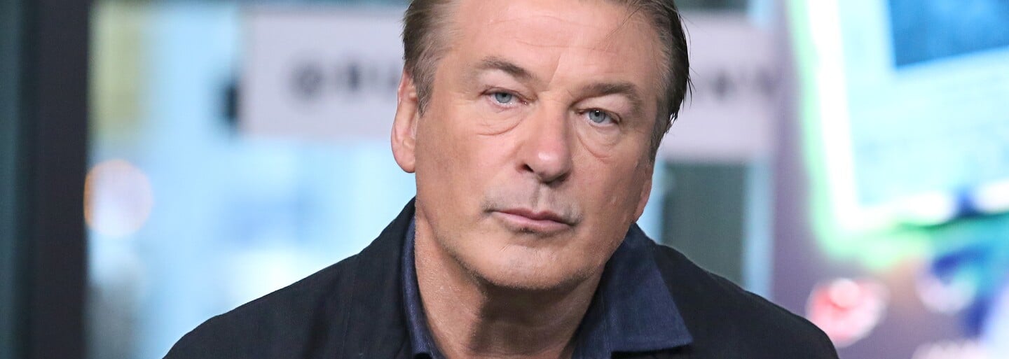 Alec Baldwin poprvé promluvil o tragédii na place. Mám zlomené srdce, říká
