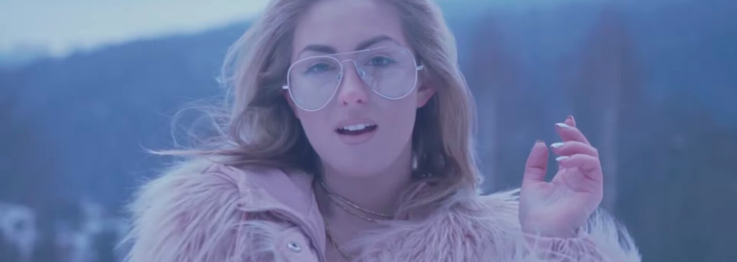 Aless v sebe zabila city a neverí nikomu. Jej novinka je reakciou na udalosti okolo remixu na skladbu Rockstar