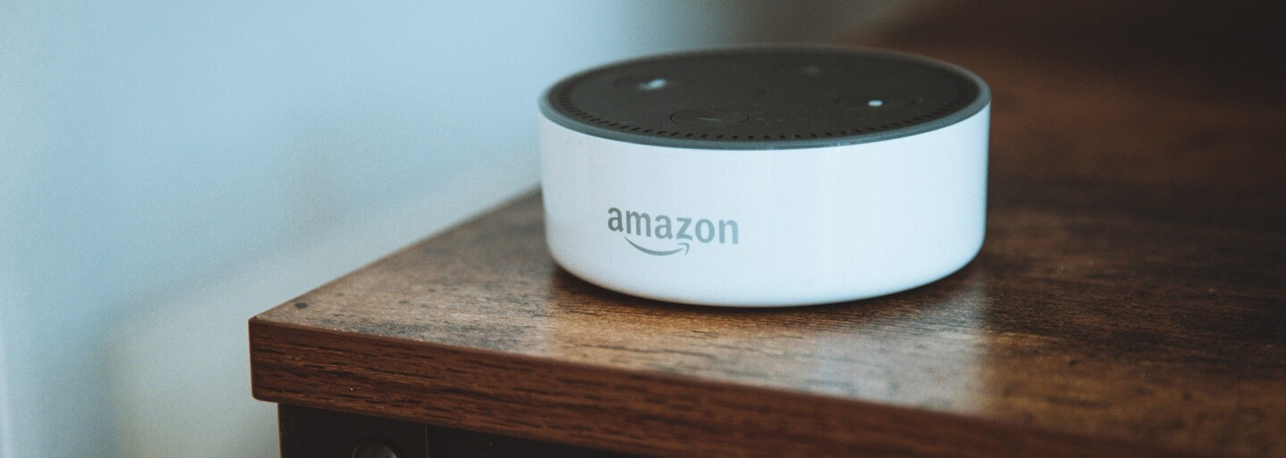 Alexa od Amazonu bude schopna napodobit hlas zemřelých. Přečte třeba pohádku hlasem mrtvé babičky