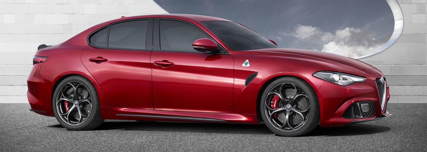 Alfa Romeo ožíva. Toto je nový ambiciózny model Giulia, ktorý má s 510-koňmi na muške BMW M3!