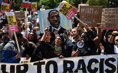 Američania poslali organizácii Black Lives Matter už milióny dolárov. Aj tej, ktorá s protestami nemá vôbec nič spoločné Američania poslali organizácii Black Lives Matter už milióny dolárov. Aj tej, ktorá s protestami nemá vôbec nič spoločné