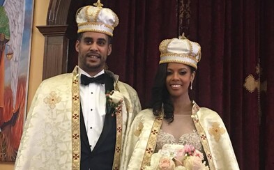 Američanka se stala princeznou poté, co se provdala za Etiopana, kterého potkala v nočním klubu. Zaujal ji mimořádně odvážnou hláškou Američanka se stala princeznou poté, co se provdala za Etiopana, kterého potkala v nočním klubu. Zaujal ji mimořádně odvážnou hláškou