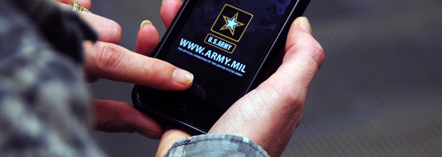 Americká armáda prechádza z Android smartfónov na iPhone. Potrebujú vraj niečo spoľahlivejšie