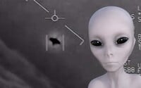Americká vláda oficiálne zverejnila nahrávky zachytávajúce stretnutia s UFO