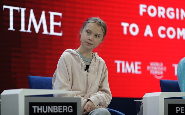 Americký minister financií poslal Gretu Thunberg študovať. Tá mu odpovedala, že nepotrebuje diplom, aby videla, kde je problém