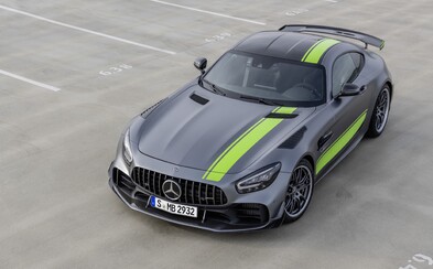 AMG vylepšuje osemvalcové GT-čka a odhaľuje okruhovú špecialitku s príznačným názvom PRO AMG vylepšuje osemvalcové GT-čka a odhaľuje okruhovú špecialitku s príznačným názvom PRO