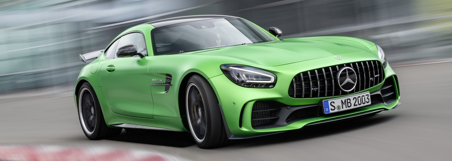 AMG vylepšuje osemvalcové GT-čka a odhaľuje okruhovú špecialitku s príznačným názvom PRO