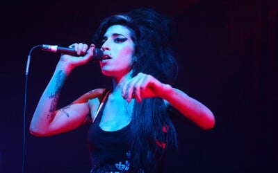 Amy Winehouse: Genius Singer Who Couldn't Handle Fame Or Her Fight With Demons