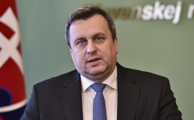 Andrej Danko zostáva predsedom SNS, delegáti ho zvolili aj po zlom volebnom výsledku, keď bol na odchode z politiky Andrej Danko zostáva predsedom SNS, delegáti ho zvolili aj po zlom volebnom výsledku, keď bol na odchode z politiky