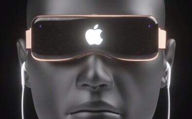 Apple vyvíjí headset, který rozšíří naši realitu. Revoluční produkt by měl přijít na pulty obchodů do tří let Apple vyvíjí headset, který rozšíří naši realitu. Revoluční produkt by měl přijít na pulty obchodů do tří let