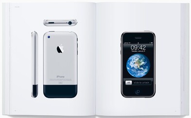 Apple začne predávať novú knihu s históriou jeho jedinečného dizajnu za necelých 300 dolárov Apple začne predávať novú knihu s históriou jeho jedinečného dizajnu za necelých 300 dolárov