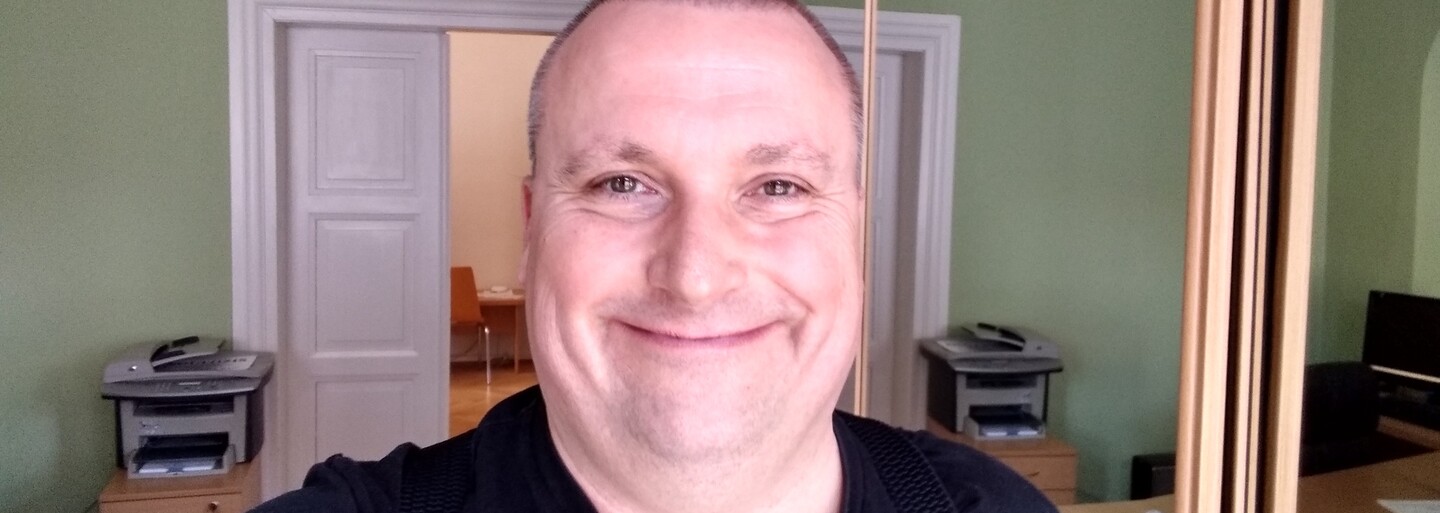 Aromantický asexuál Ondřej Beck: Občas nějaký kamarád navrhl, zda nechci zkusit prostitutku, která by mě „vyléčila“ (Rozhovor)