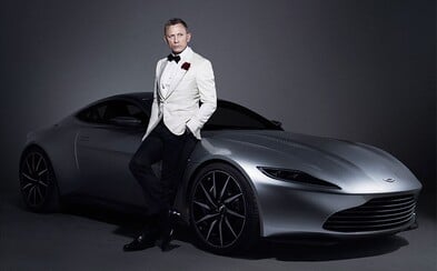 Aston Martin DB10 Jamese Bonda jde do aukce a společně s ním přes 20 dalších lákavých vzácností Aston Martin DB10 Jamese Bonda jde do aukce a společně s ním přes 20 dalších lákavých vzácností