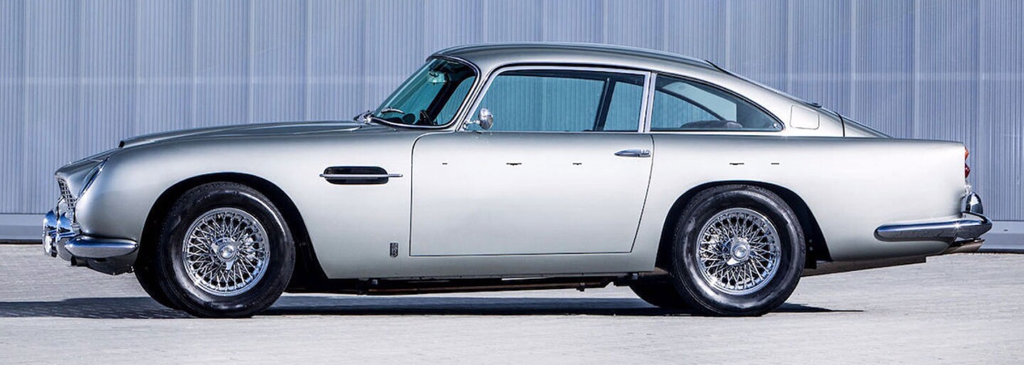 Aston Martin DB5 Paula McCartneyho jde do aukce. Jeho cena se odhaduje na zhruba 40 milionů korun