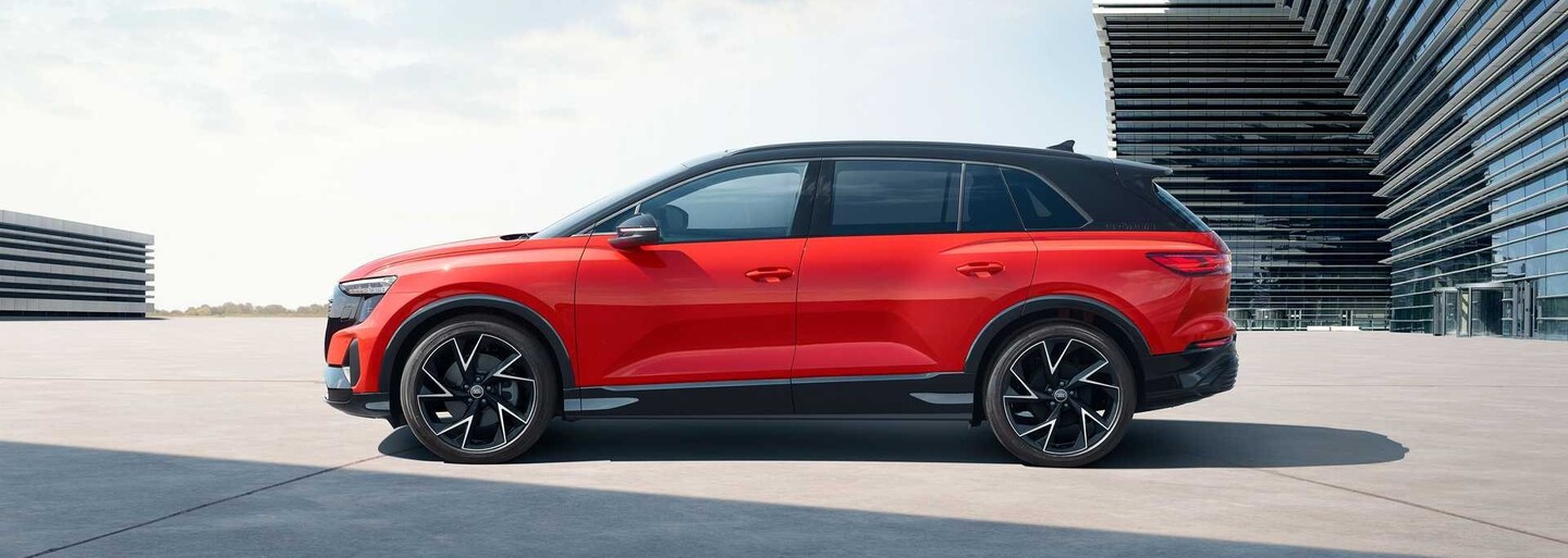 Audi potichu predstavilo svoj ďalší elektromobil. Až 7-miestne SUV Q5 e-tron však u nás nekúpiš