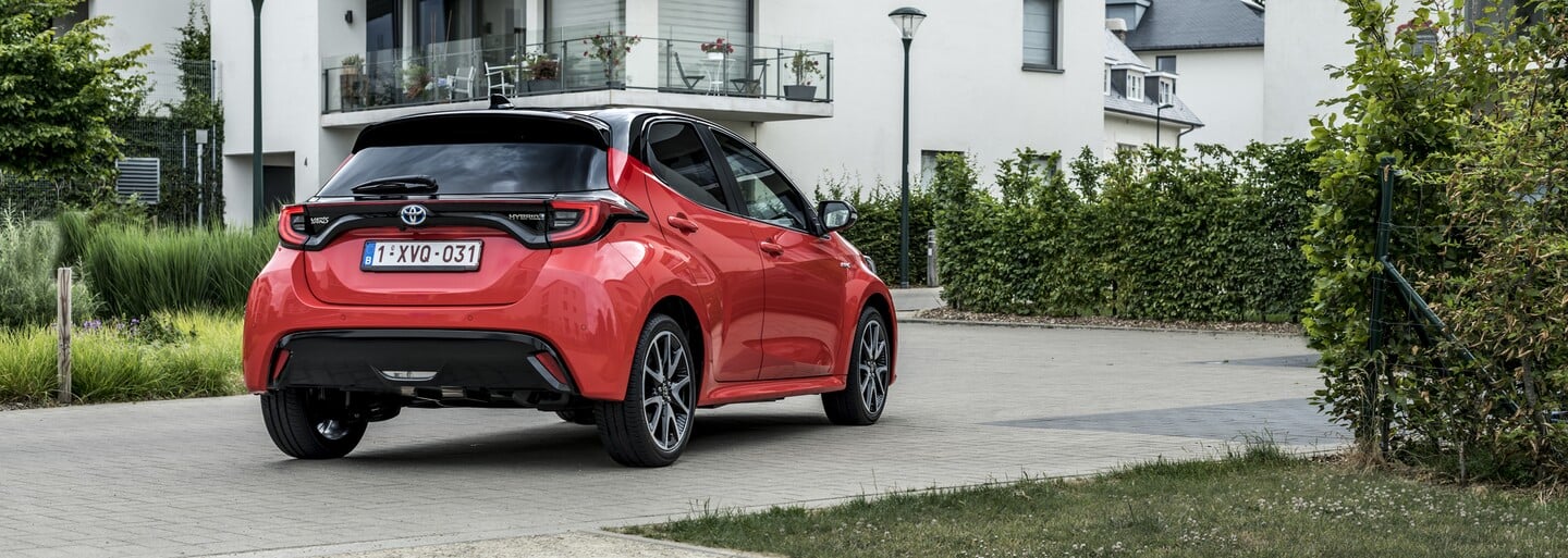 Autem roku 2021 je Toyota Yaris. Po 10 letech zvítězila jiná než evropská značka
